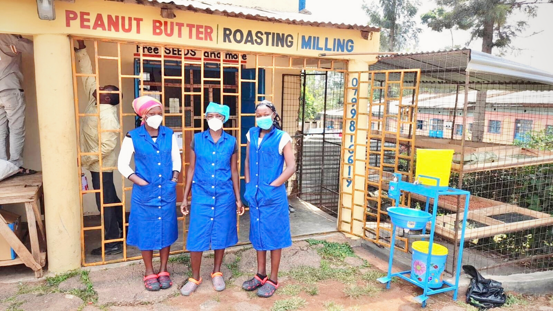 Macrene, Val, Caroline